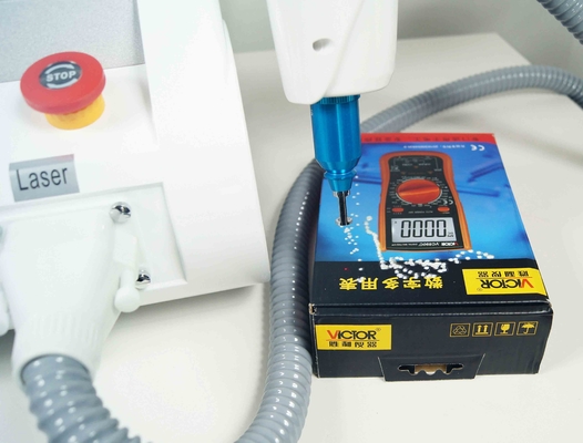 Casca do carbono da máquina da remoção da tatuagem do laser do picosegundo para o salão de beleza
