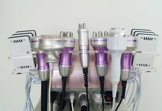 9 em 1 máquina do RF do emagrecimento do corpo da máquina 40K da cavitação do laser do vácuo